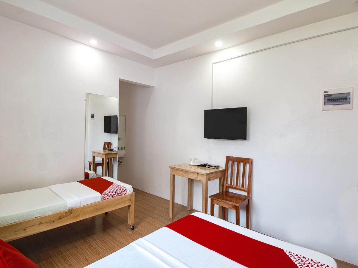 Oyo 777 Rn Guesthouse Moalboal Dış mekan fotoğraf