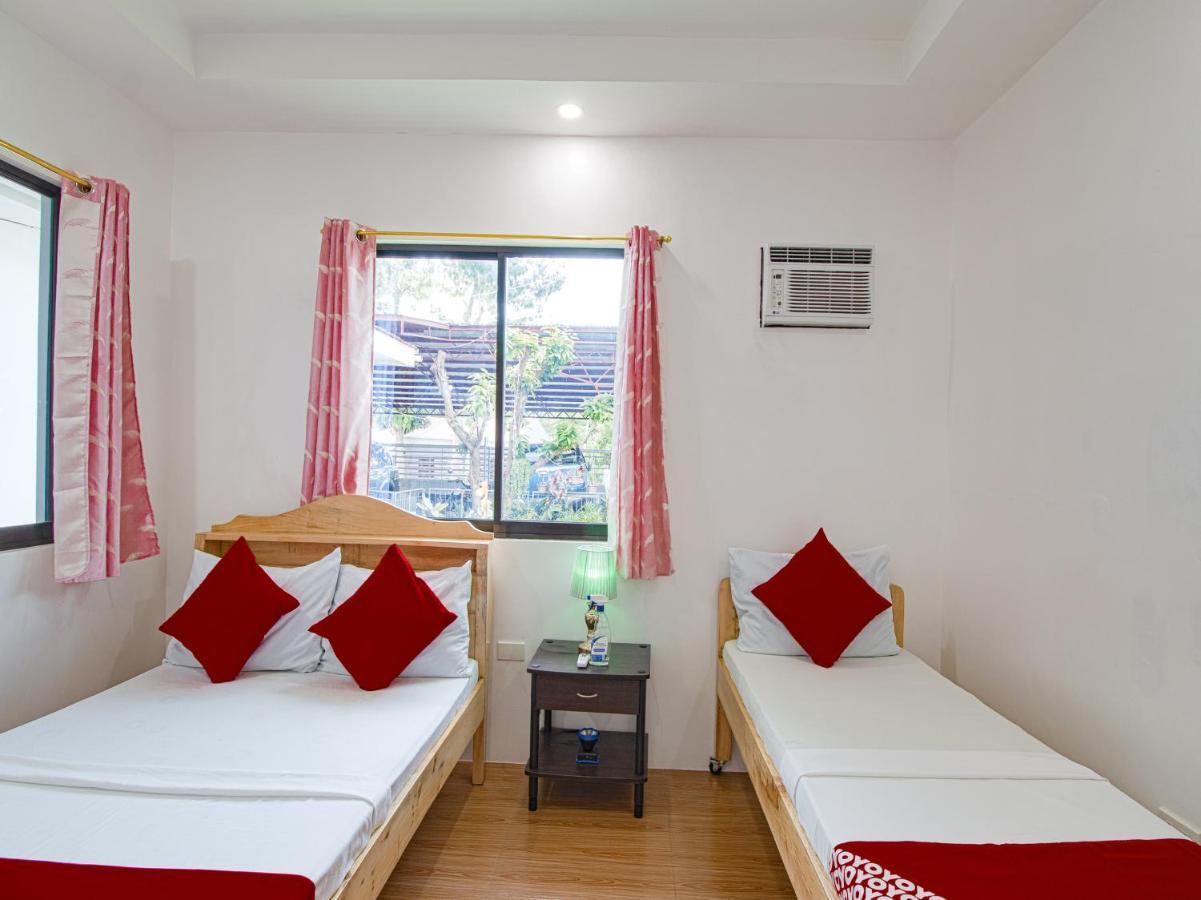 Oyo 777 Rn Guesthouse Moalboal Dış mekan fotoğraf